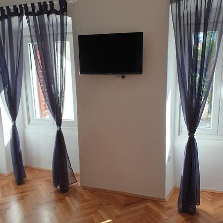 Apartman P-E بولا المظهر الخارجي الصورة